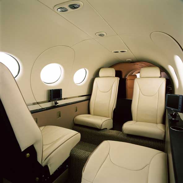 аренда частного самолета AdamJet A500
